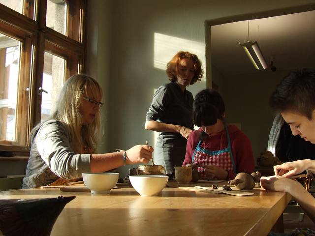 Uczniowie Gimnazjum nr 2 przy pracy